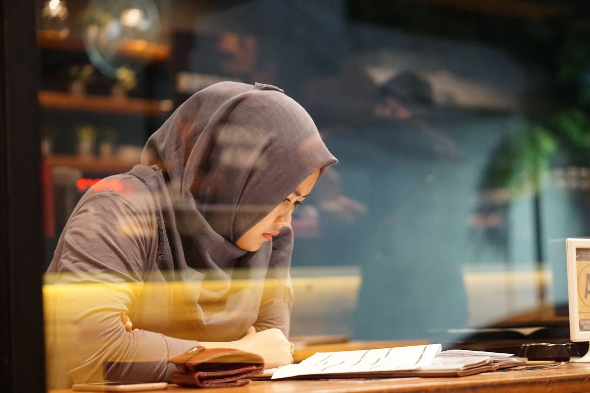 The Importance of Education in Islam and the Prophet's Emphasis on Learning