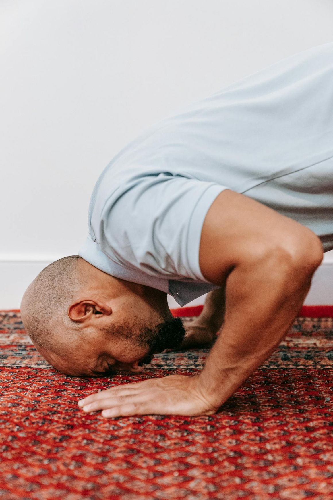 The Weight of Neglecting Salah: Understanding the Importance of Prayer in Islam