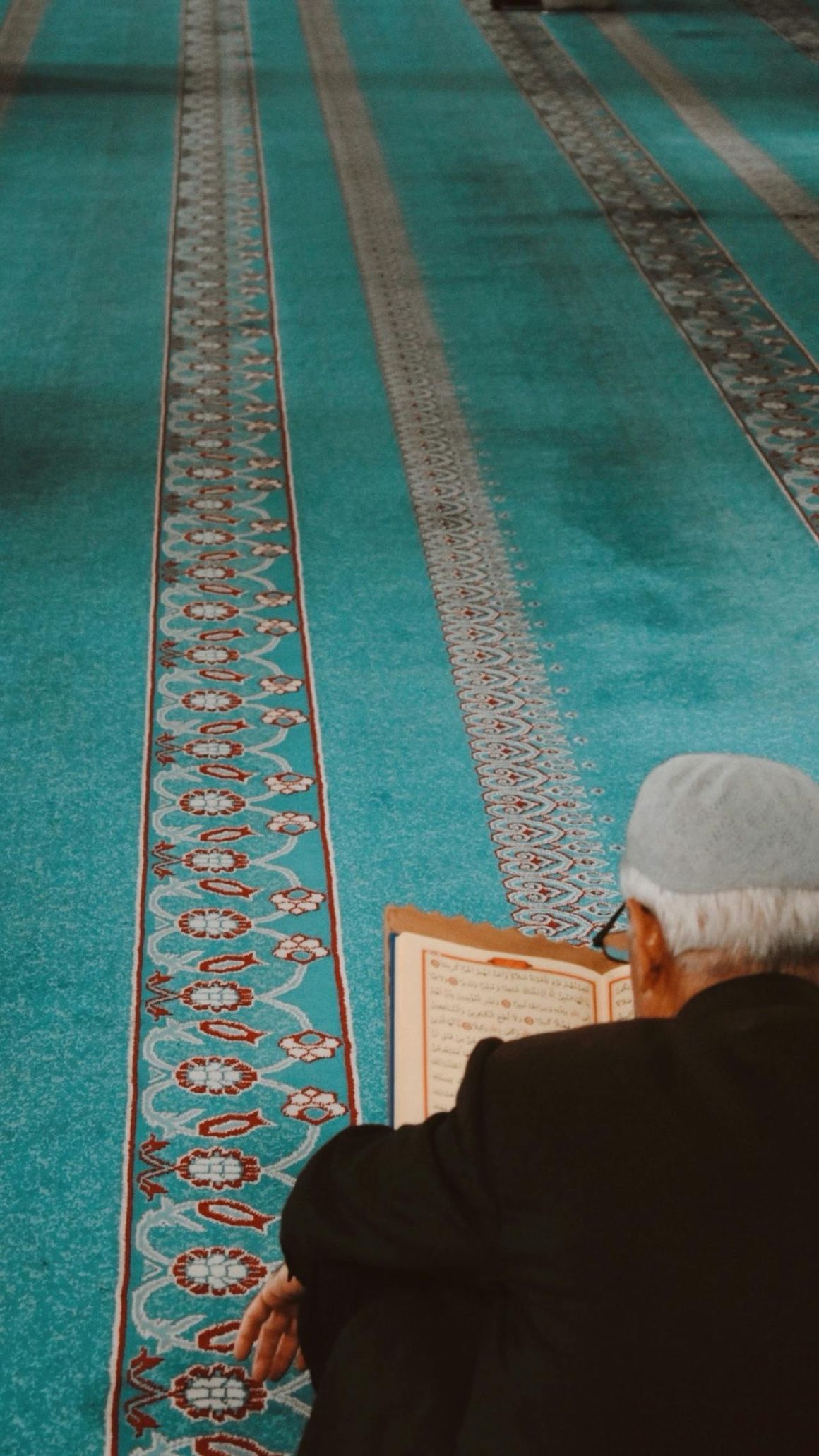 Cultivating Inner Peace: Practical Steps to Develop Patience (Sabr)