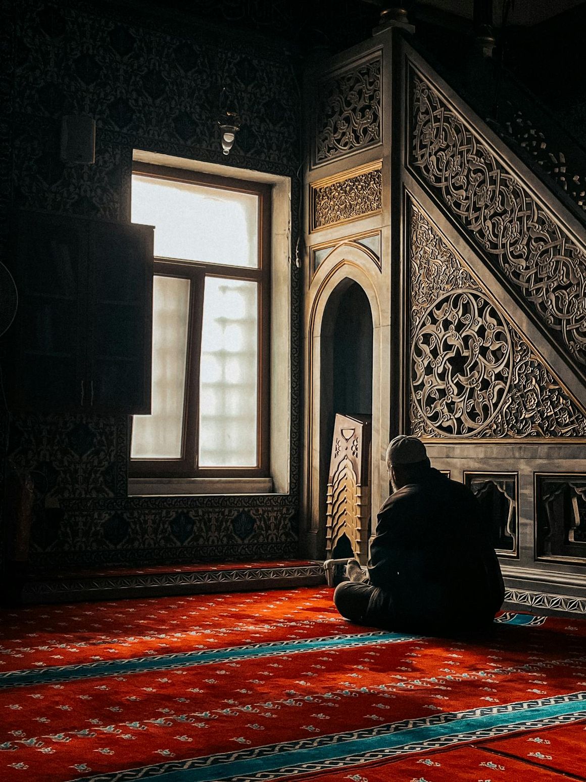 The Art of Listening: Finding Peace in a Noisy World
