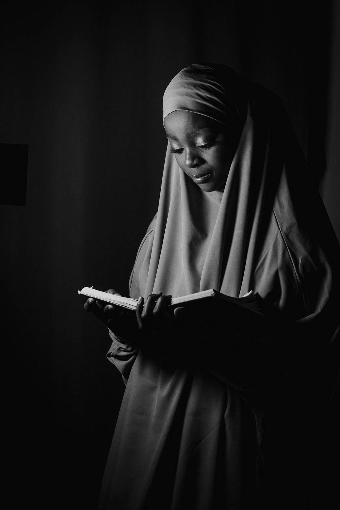 The Weight of Ill-Will: Navigating Envy, Backbiting and Finding Strength in Allah's Protection